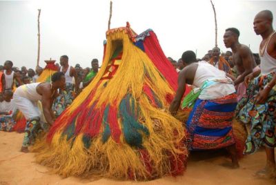 Zangbeto ceremonie | Captain Africa